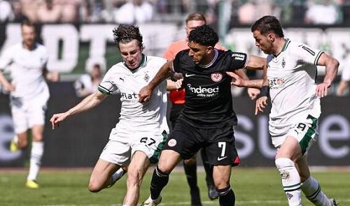 英超焦点战前瞻：西汉姆联主场迎战热刺，攻防大战一触即发  